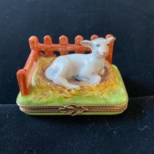 Rochard collectible “resting lamb by fence” limoge box